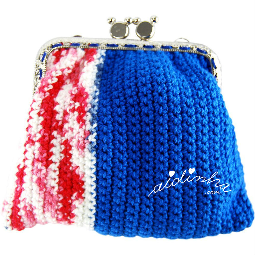 Bolsa, em crochet, azul forte e mesclad