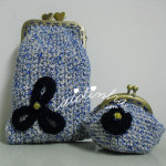 Conjunto de bolsas, em crochet, azul mesclado com flores azuis