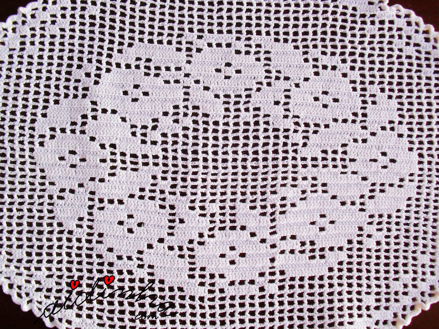 Foto do desenho central do naperon de crochet
