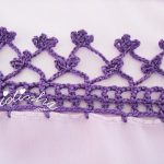 Écharpe lilás costumizada com crochet