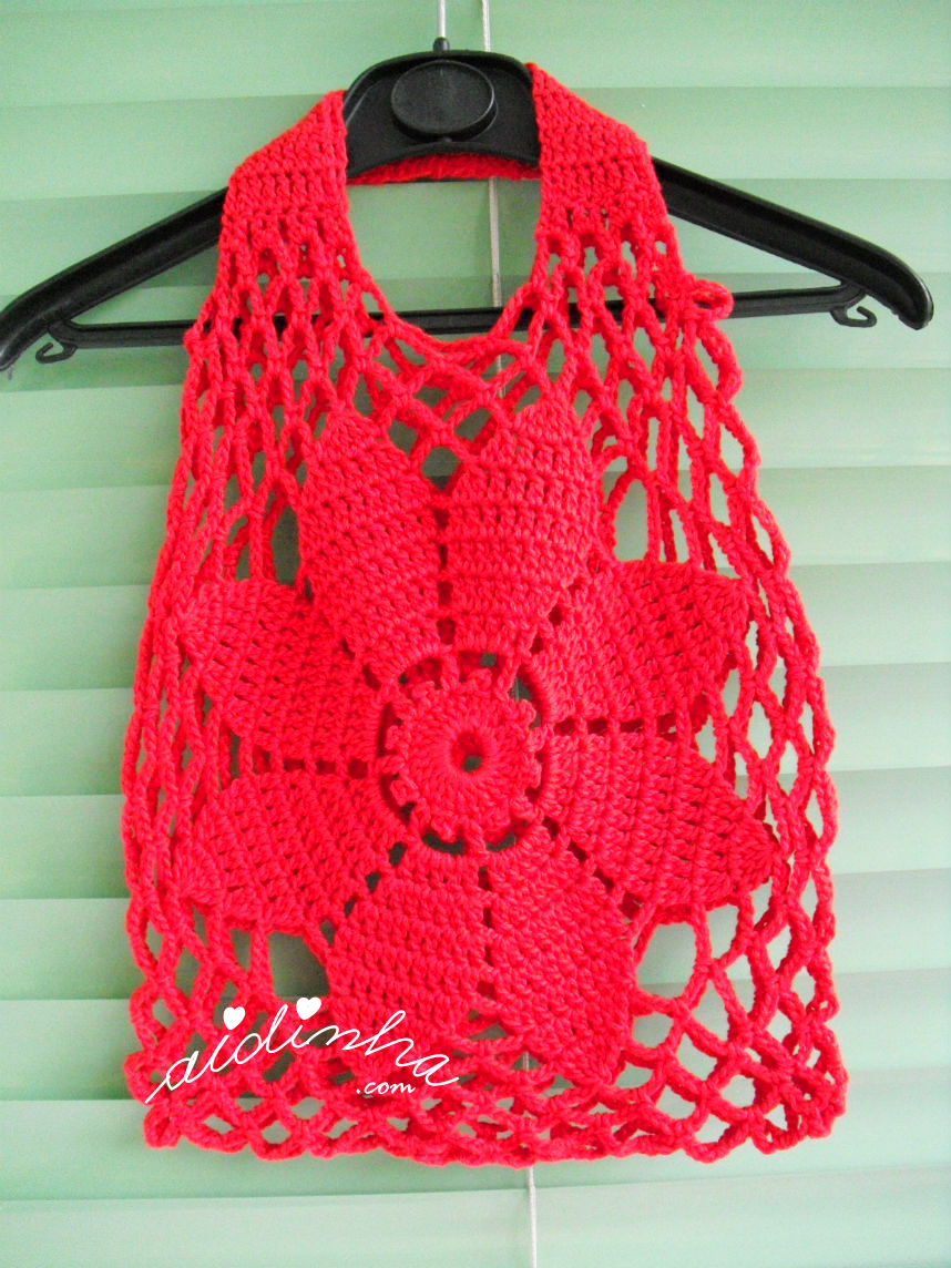 Bolsa de mão, em crochet, vermelha