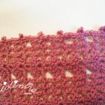 Gola de duas voltas, de crochet, na cor rosa velho