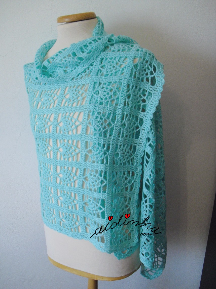 écharpe em crochet verde-água