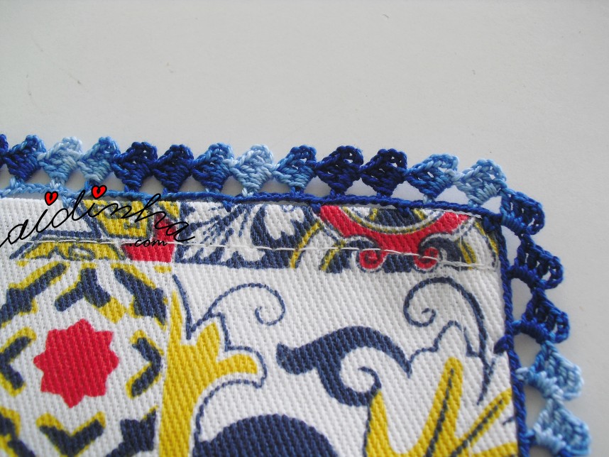 crochet do conjunto de avental e pano de cozinha