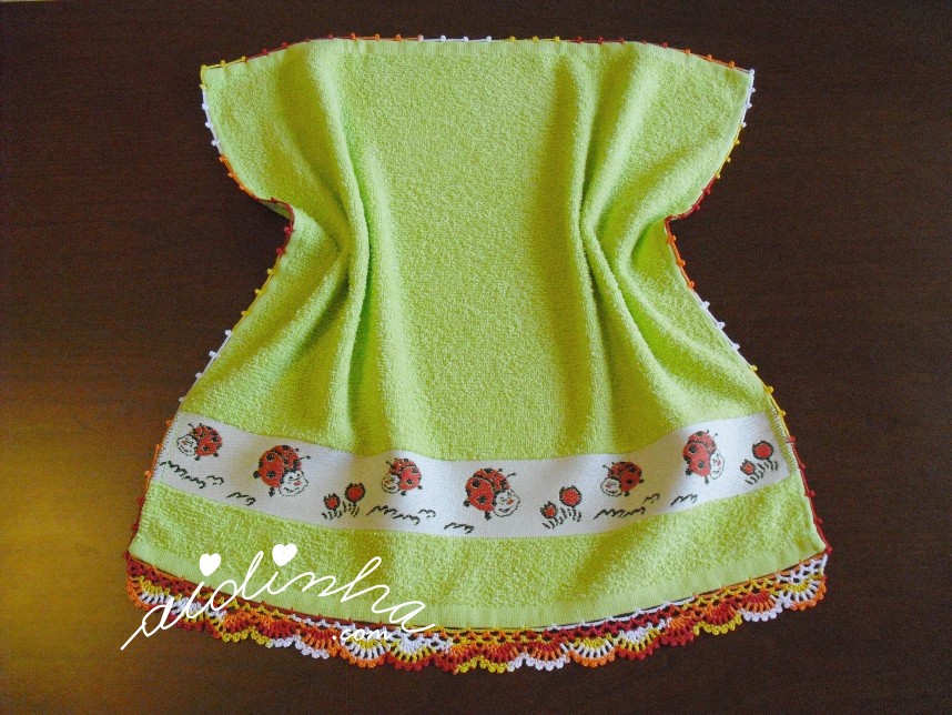 pano verde de cozinha com crochet