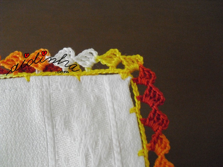 ponto de crochet do porta-guardanapos vermelho