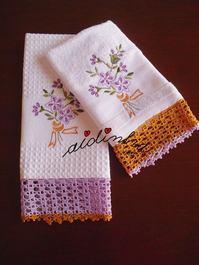 conjunto de panos de cozinha xom crochet e flores bordadas