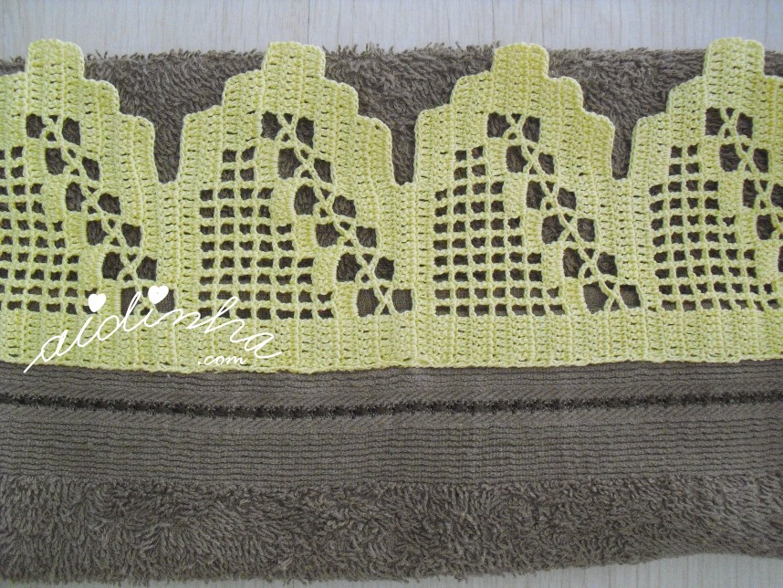 crochet do conjunto de toalhas de banho, bordadas com mochos