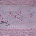 Conjunto de toalhas de banho rosa, bordado e com crochet cinza