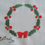 Centro de Natal em linho, bordado e com crochet