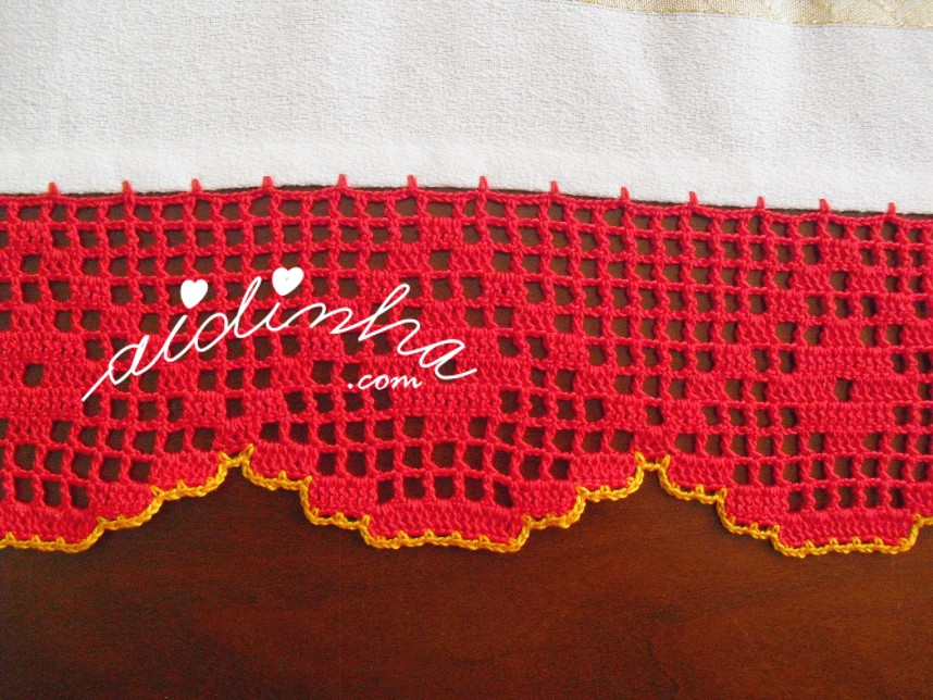 crochet vermelho do pano de cozinha da páscoa