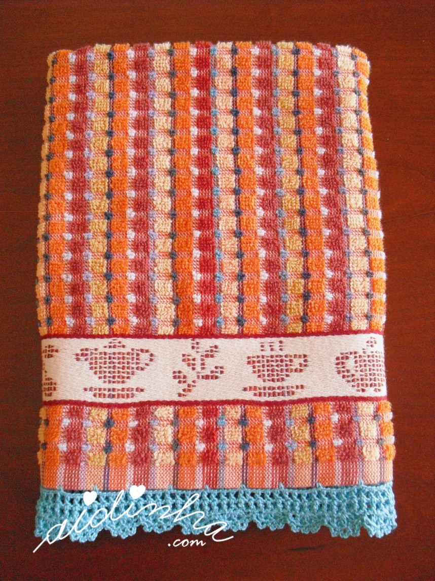 pano turco laranja com crochet turquesa
