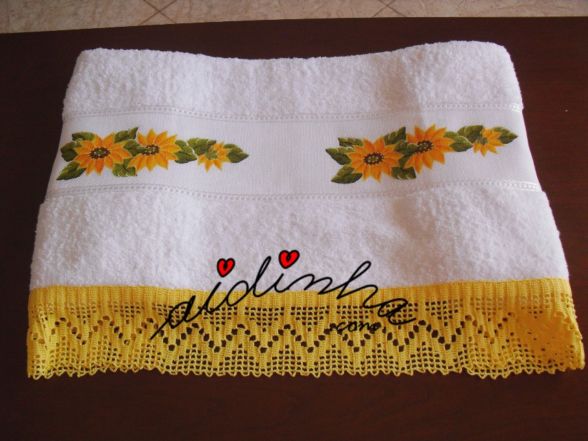 toalhão do conjunto de banho pintado à mão com crochet