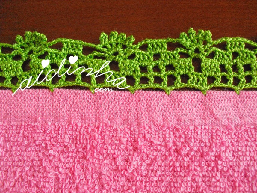 crochet do pano turco de cozinha com cerejas