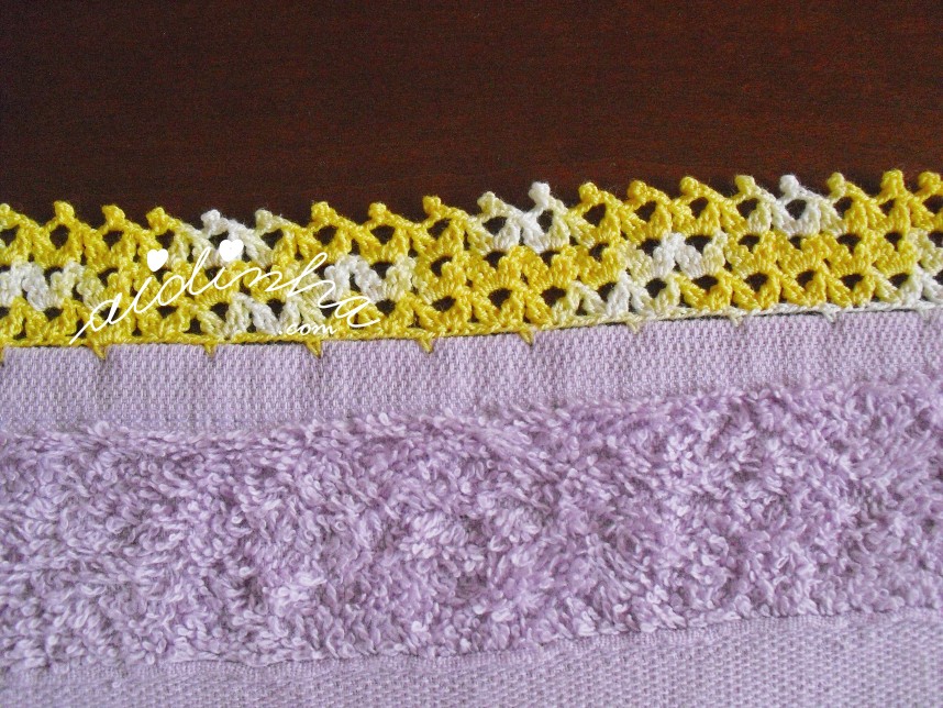 crochet amarelo do pano turco com motivos do vinho