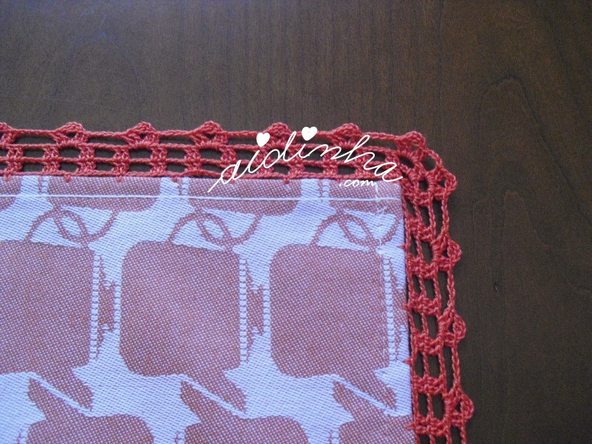 crochet do grande pano de cozinha com cafeteiras