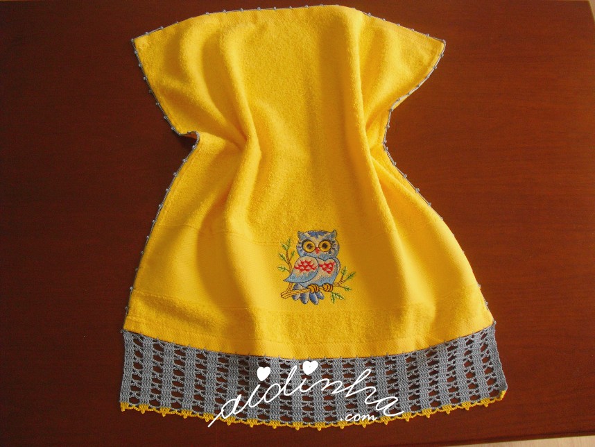 pano turco com mocho bordado e crochet