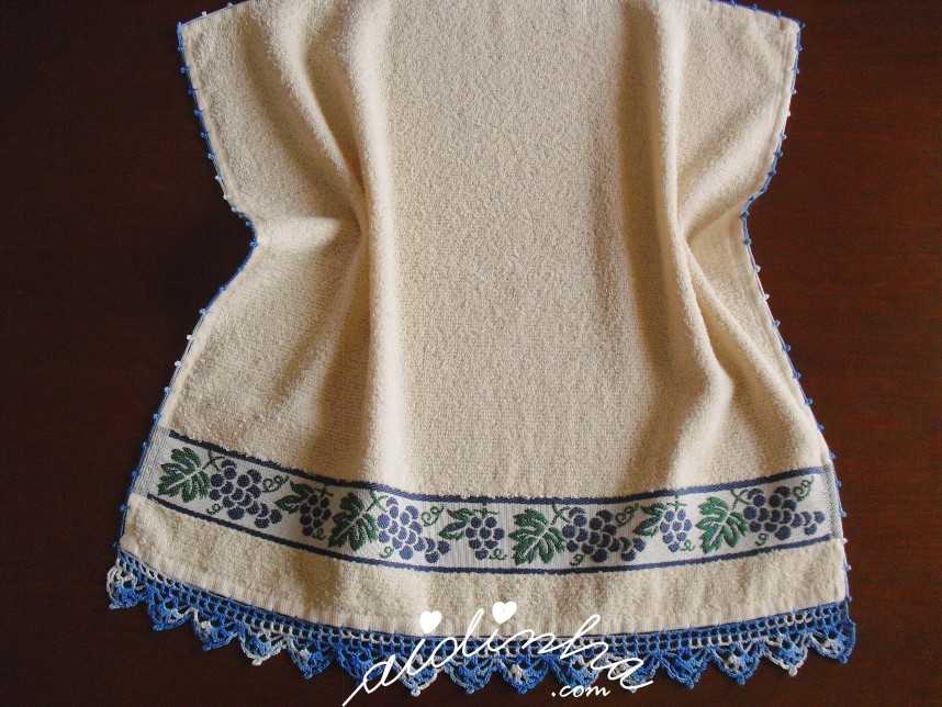 pano turco com barra com uvas e crochet