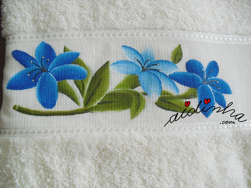 pintura manual do conjunto de toalhas de banho com crochet