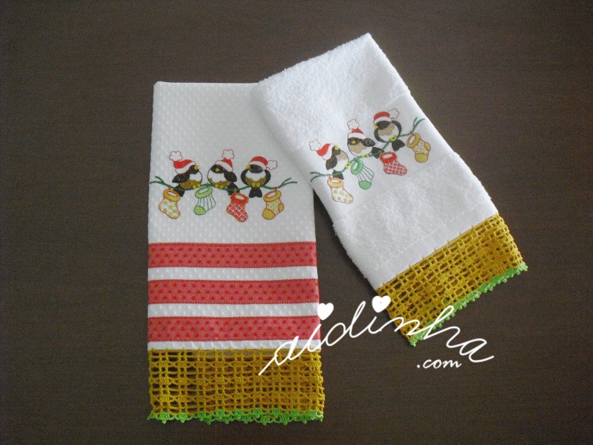 conjunto de panos de cozinha com bordados de Natal e crochet