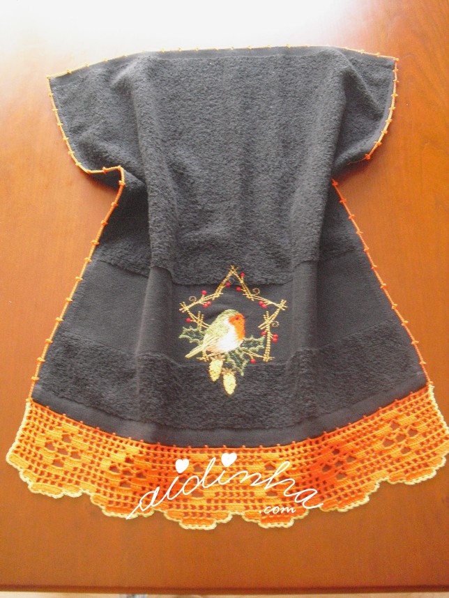 pano de cozinha de Natal bordado e com crochet laranja