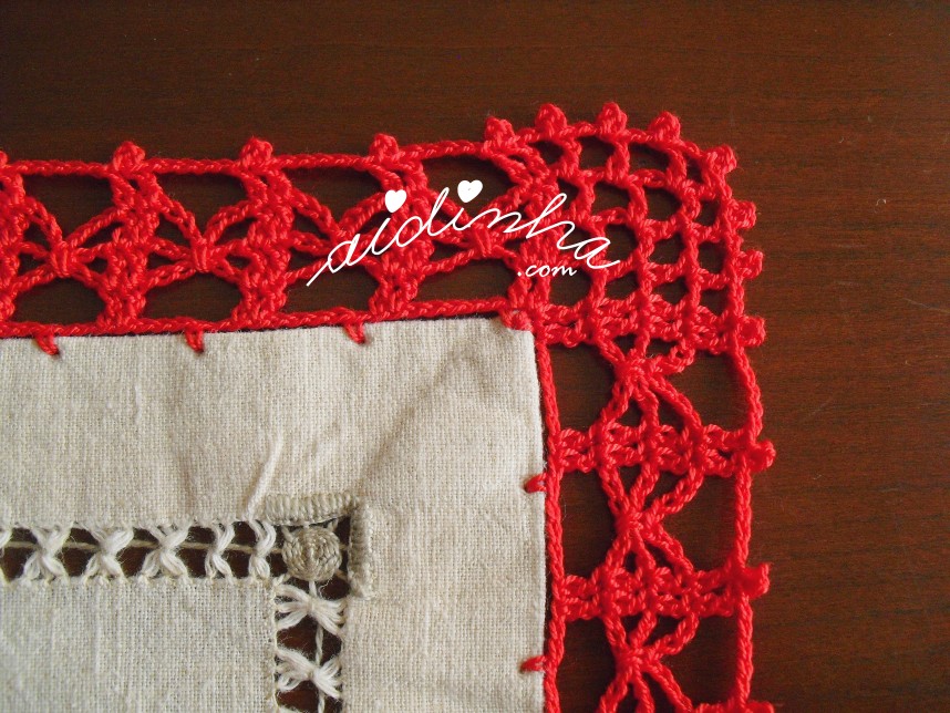canto do crochet e da bainha aberta