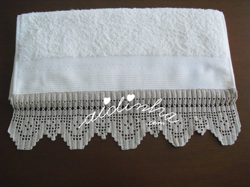 Toalha de banho com crochet