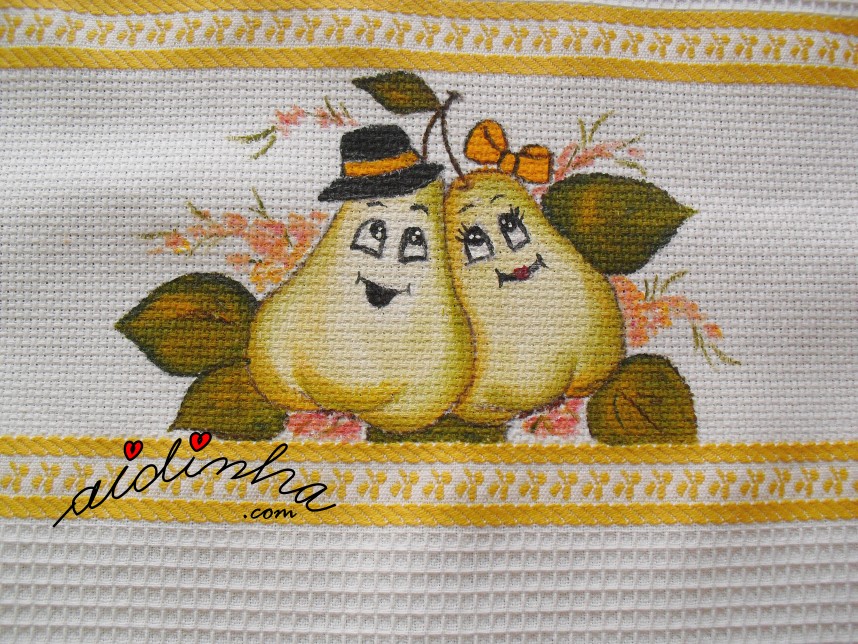 pintura manual do pano de cozinha com crochet