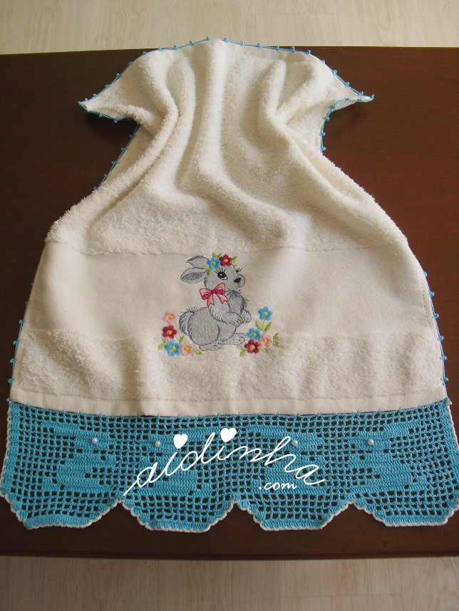 pano turco com bordado da Páscoa e crochet