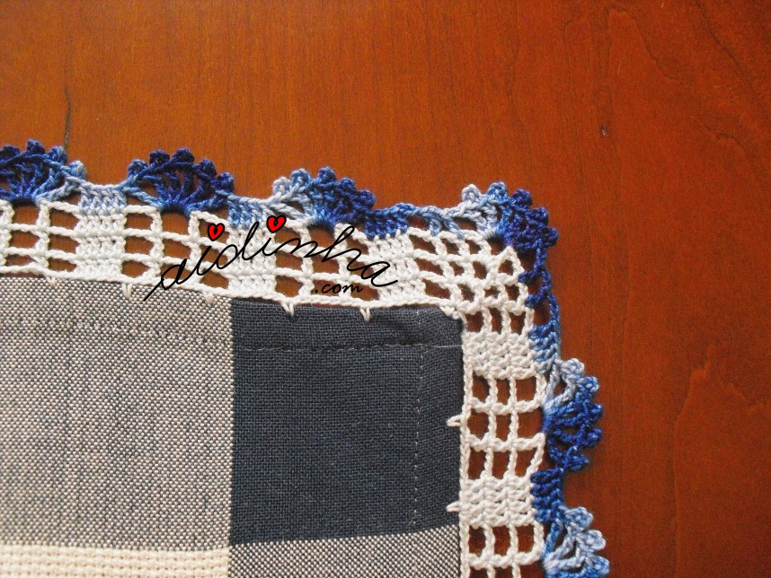 crochet do centro pintado à mão