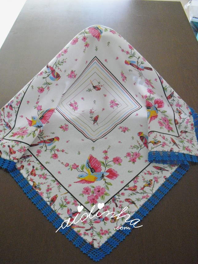 toalhinha estampada com crochet