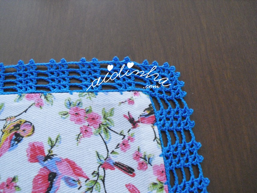 canto de crochet da toalhinha
