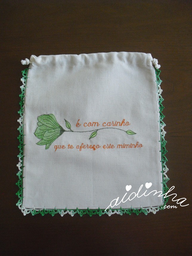 saquinho de prenda, com crochet