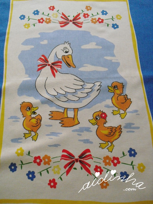 estampagem de um dos panos de cozinha com crochet
